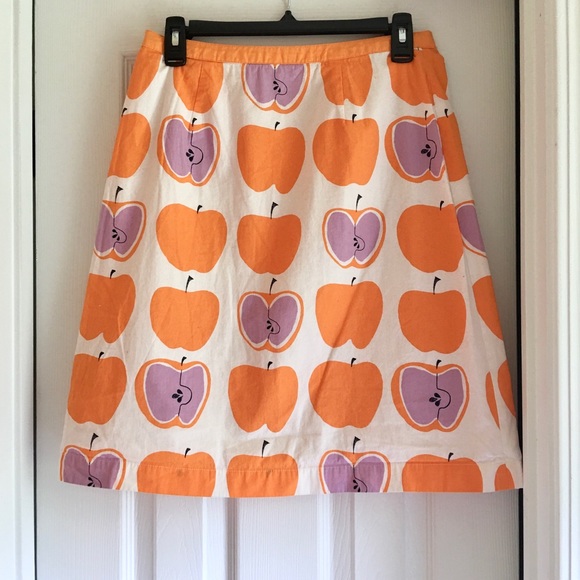 Boden Dresses & Skirts - Fun & Fruity Boden apple skirt!! 🍏